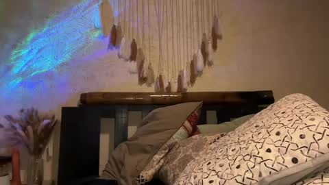 Kristi online show from 10.15.25