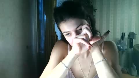 kristinalamour96 online show from 11.21.25