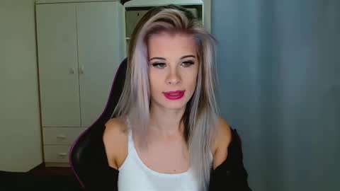 KristineAmore online show from 01.14.26