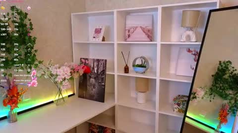 Snapshot of kristinemckerley chatting on 12.04.25 Sofia online show from 12.04.25