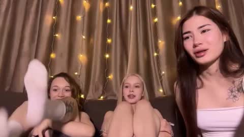 Kristy and Alice online show from 02.08.26