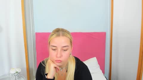 KristyFlowers online show from 02.05.25
