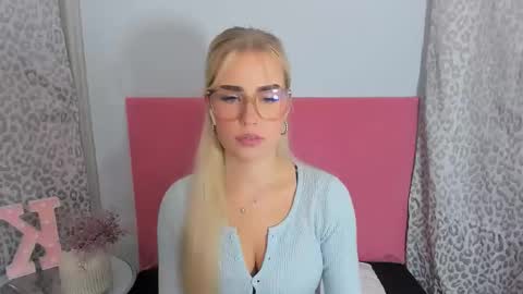 KristyFlowers online show from 11.22.25