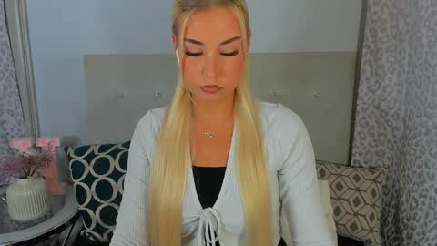 Snapshot of kristyflowers chatting on 06.06.26 KristyFlowers online show from 06.06.26