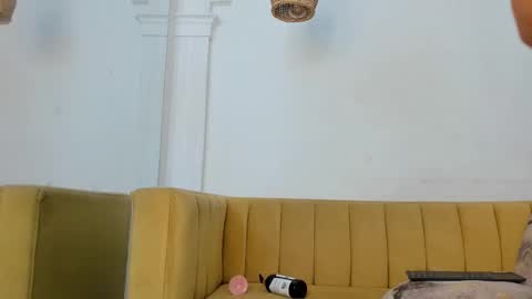 Snapshot of kristyl_paez chatting on 02.21.25 Cristina online show from 02.21.25