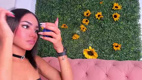 Snapshot of kristyl_paez chatting on 03.08.25 Cristina online show from 03.08.25