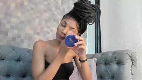 Snapshot of kristyl_paez chatting on 09.15.25 Cristina online show from 09.15.25