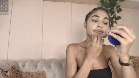 Snapshot of kristyl_paez chatting on 09.20.25 Cristina online show from 09.20.25