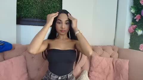 Snapshot of kristyl_paez chatting on 10.23.25 Cristina online show from 10.23.25