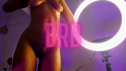 Snapshot of kristyl_paez chatting on 11.20.25 Cristina online show from 11.20.25