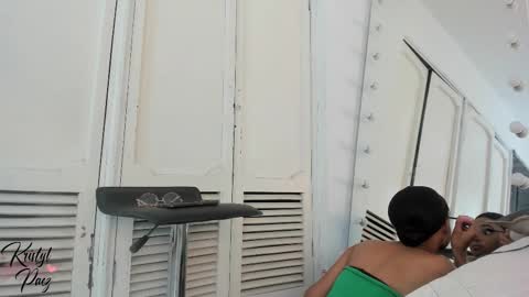 Snapshot of kristyl_paez chatting on 12.02.25 Cristina online show from 12.02.25