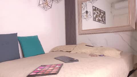 Snapshot of kristyl_paez chatting on 01.13.26 Cristina online show from 01.13.26