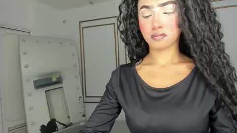 Snapshot of kristyl_paez chatting on 01.18.26 Cristina online show from 01.18.26