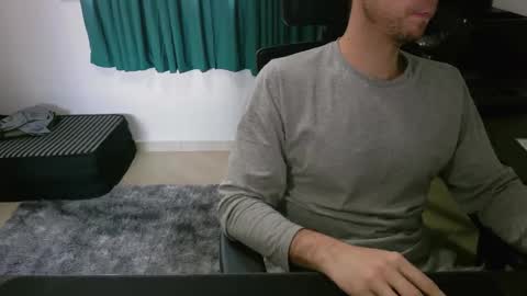 Snapshot of krocr_iras chatting on 11.08.25 Lucas Edu online show from 11.08.25