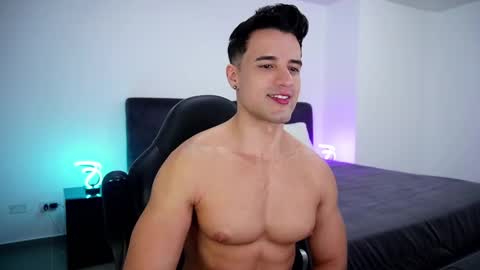 Snapshot of krops_ chatting on 03.04.25 KROPS online show from 03.04.25