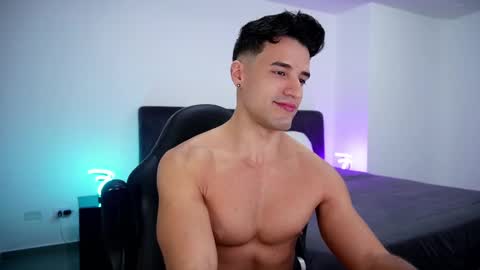 Snapshot of krops_ chatting on 03.07.25 KROPS online show from 03.07.25