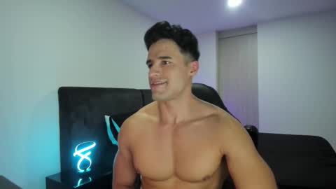 Snapshot of krops_ chatting on 10.09.25 KROPS online show from 10.09.25