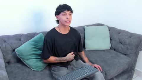 Kroy Wave  Muscle Tattoos Latino online show from 05.10.26