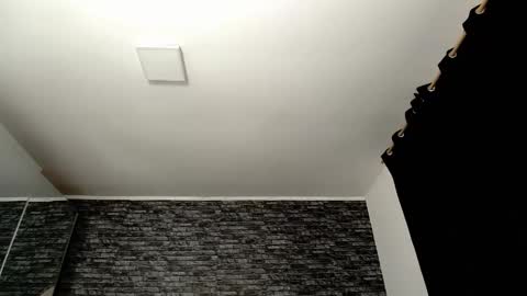 Snapshot of krystal_desire chatting on 03.11.25 krystal desire online show from 03.11.25