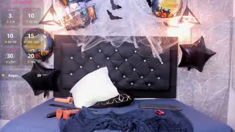 Snapshot of krystal_taylor23 chatting on 10.28.25 Kystal Taylor online show from 10.28.25