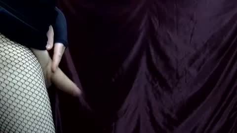 Snapshot of krystalkummingss chatting on 11.15.25 Krystalkummingss online show from 11.15.25