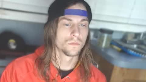 Snapshot of krytiar1992 chatting on 11.18.25 krytiar1992 online show from 11.18.25