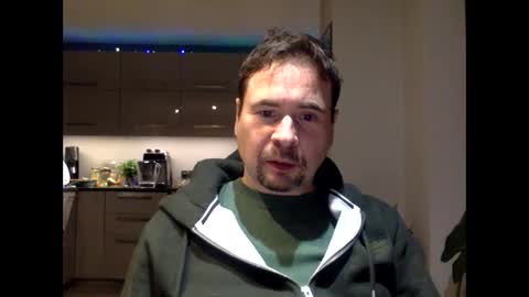 Snapshot of krzysztof1977 chatting on 01.20.25 krzysztof1977 online show from 01.20.25