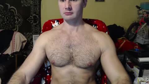 Snapshot of ksanderua chatting on 02.14.25 ksanderua online show from 02.14.25