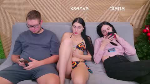 Snapshot of ksenyahot chatting on 12.17.25 WebcamWhore online show from 12.17.25