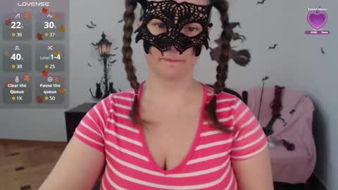 Ksushka22 online show from 11.15.25