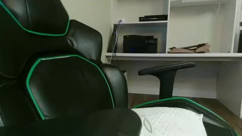 Snapshot of kt12369 chatting on 12.08.24 Kevin online show from 12.08.24