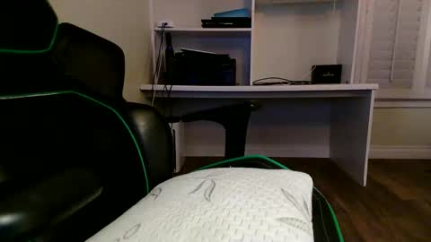 Snapshot of kt12369 chatting on 01.27.25 Kevin online show from 01.27.25