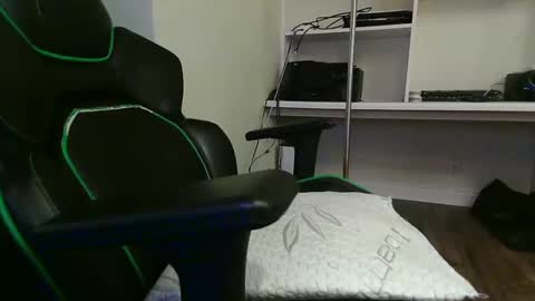 Snapshot of kt12369 chatting on 10.24.25 Kevin online show from 10.24.25