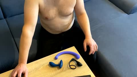 Tony online show from 11.28.25