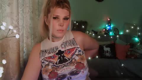 Annika  MTF ts post -op online show from 12.15.24
