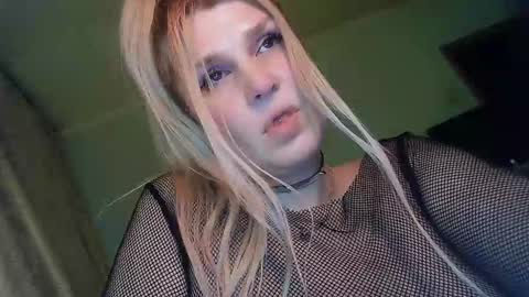 Annika  MTF ts post -op online show from 02.09.25