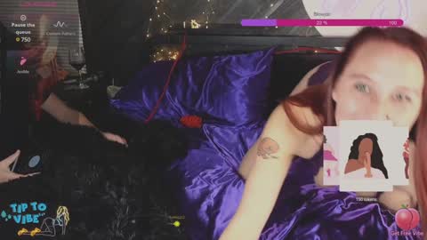 Snapshot of kum4her chatting on 12.24.24 Kum4Her online show from 12.24.24