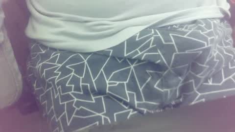 Snapshot of kunahub17 chatting on 03.08.25 kunahub17 online show from 03.08.25