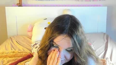 Snapshot of kuraii_ chatting on 01.18.25 Anna online show from 01.18.25