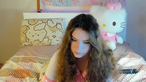 Snapshot of kuraii_ chatting on 02.11.25 Anna online show from 02.11.25