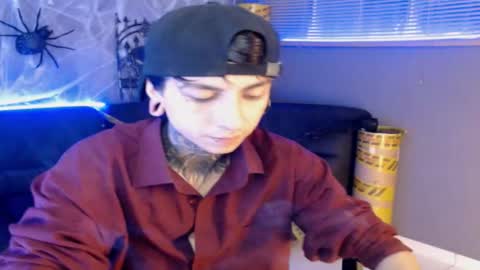 kuregari_xs online show from 10.30.25