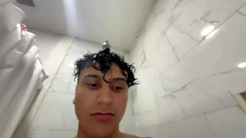 Snapshot of kurlz5stard chatting on 10.25.25 kurlz5stard online show from 10.25.25