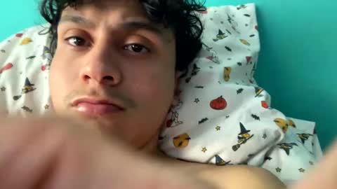 Snapshot of kurlz5stard chatting on 12.20.25 kurlz5stard online show from 12.20.25