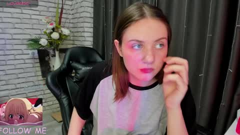 Snapshot of kvetachka chatting on 03.01.25 Kvetachka Thu-Sun 0900am-1500pmGTM2 online show from 03.01.25