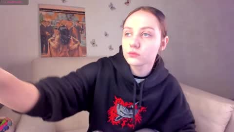 Snapshot of kvetachka chatting on 03.07.25 Kvetachka Thu-Sun 0900am-1500pmGTM2 online show from 03.07.25