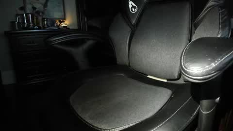 kwufbenk online show from 12.16.25