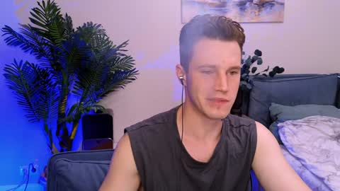 Snapshot of kyle_4u chatting on 12.22.24 Kyle online show from 12.22.24