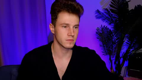 Snapshot of kyle_4u chatting on 12.25.24 Kyle online show from 12.25.24