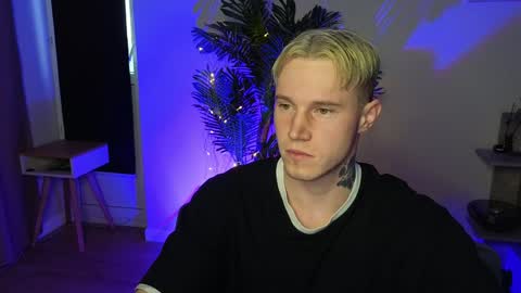 Snapshot of kyle_4u chatting on 01.16.25 Kyle online show from 01.16.25