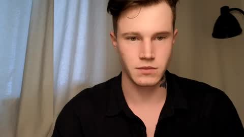 Snapshot of kyle_4u chatting on 02.05.25 Kyle online show from 02.05.25